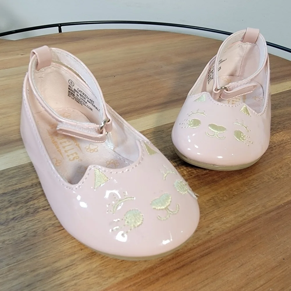 Seychelles Pink Vegan Patent Leather Kitty Cat Shoes Ankle Strap Size 5